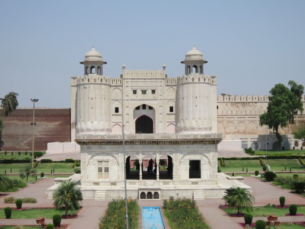 Backpacking in Pakistan - Fort Lahore bei Tag